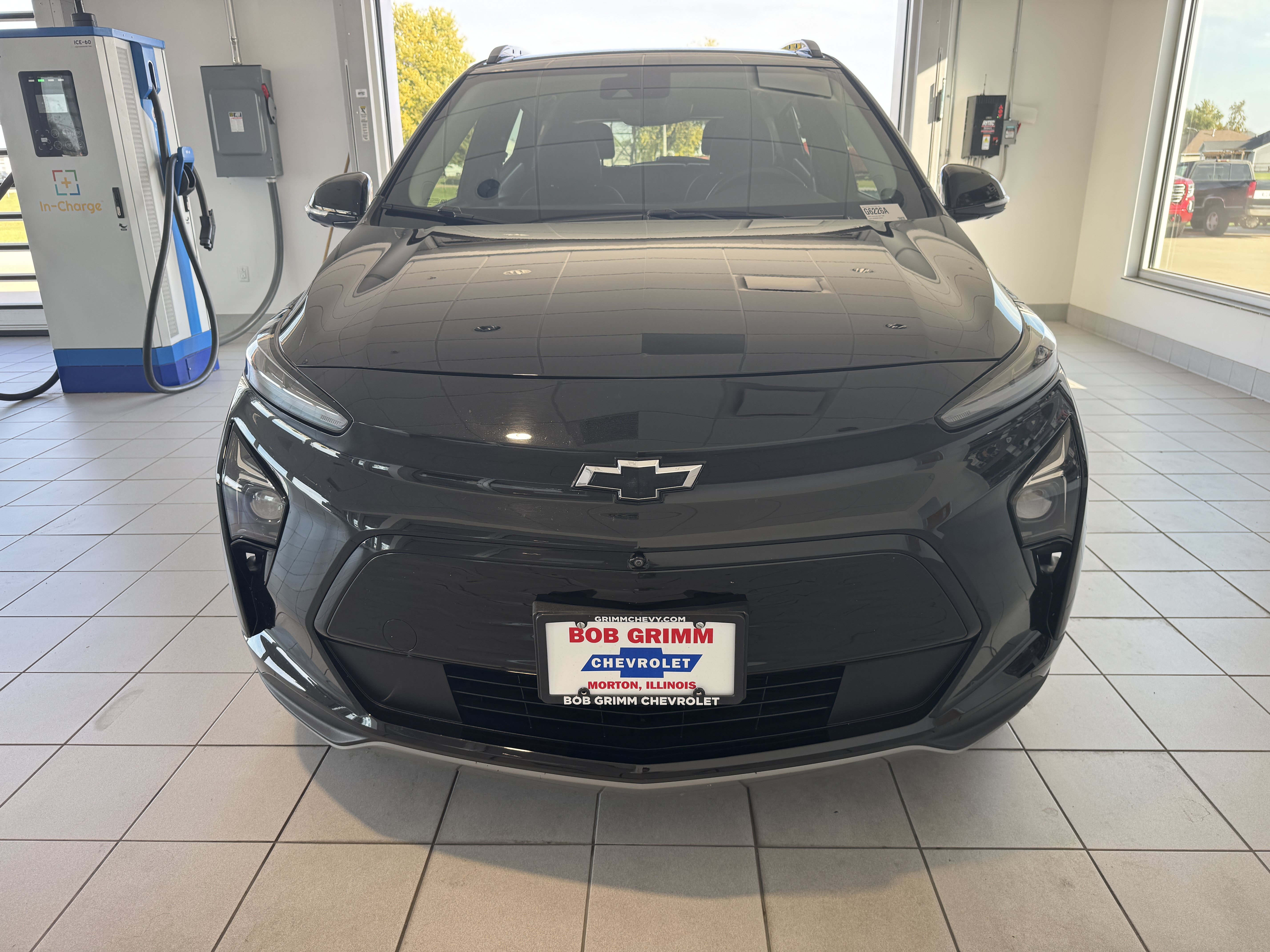 Used 2022 Chevrolet Bolt EUV Premier w/ Super Cruise Package FWD image 5