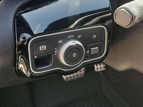 Used 2020 Mercedes-Benz CLA 250 image 18