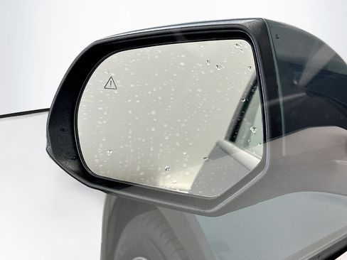 Used 2024 Hyundai Ioniq 5 SE AWD/4WD image 16