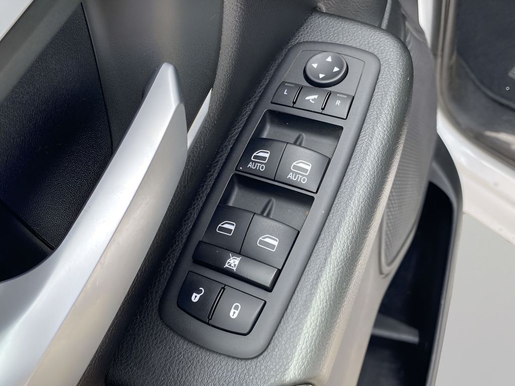 Used 2023 RAM 1500 Big Horn AWD/4WD image 18