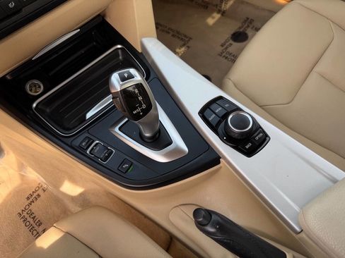 Used 2014 BMW 320i Sedan RWD image 33