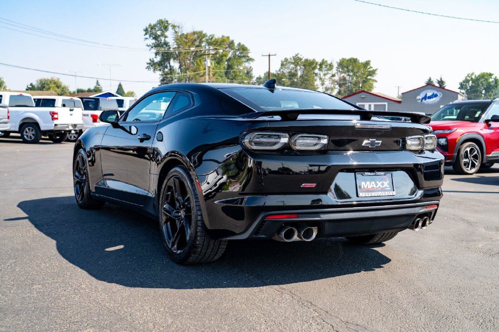 Used 2023 Chevrolet Camaro SS RWD image 11