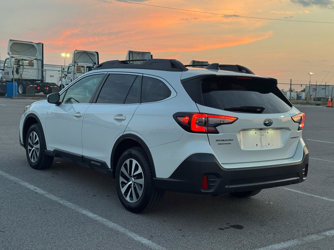 Used 2022 Subaru Outback Premium AWD/4WD image 5