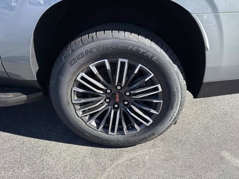 New 2026 GMC Yukon XL Elevation image 10