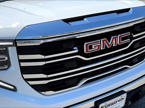 Used 2025 GMC Sierra 1500 SLT AWD/4WD image 35