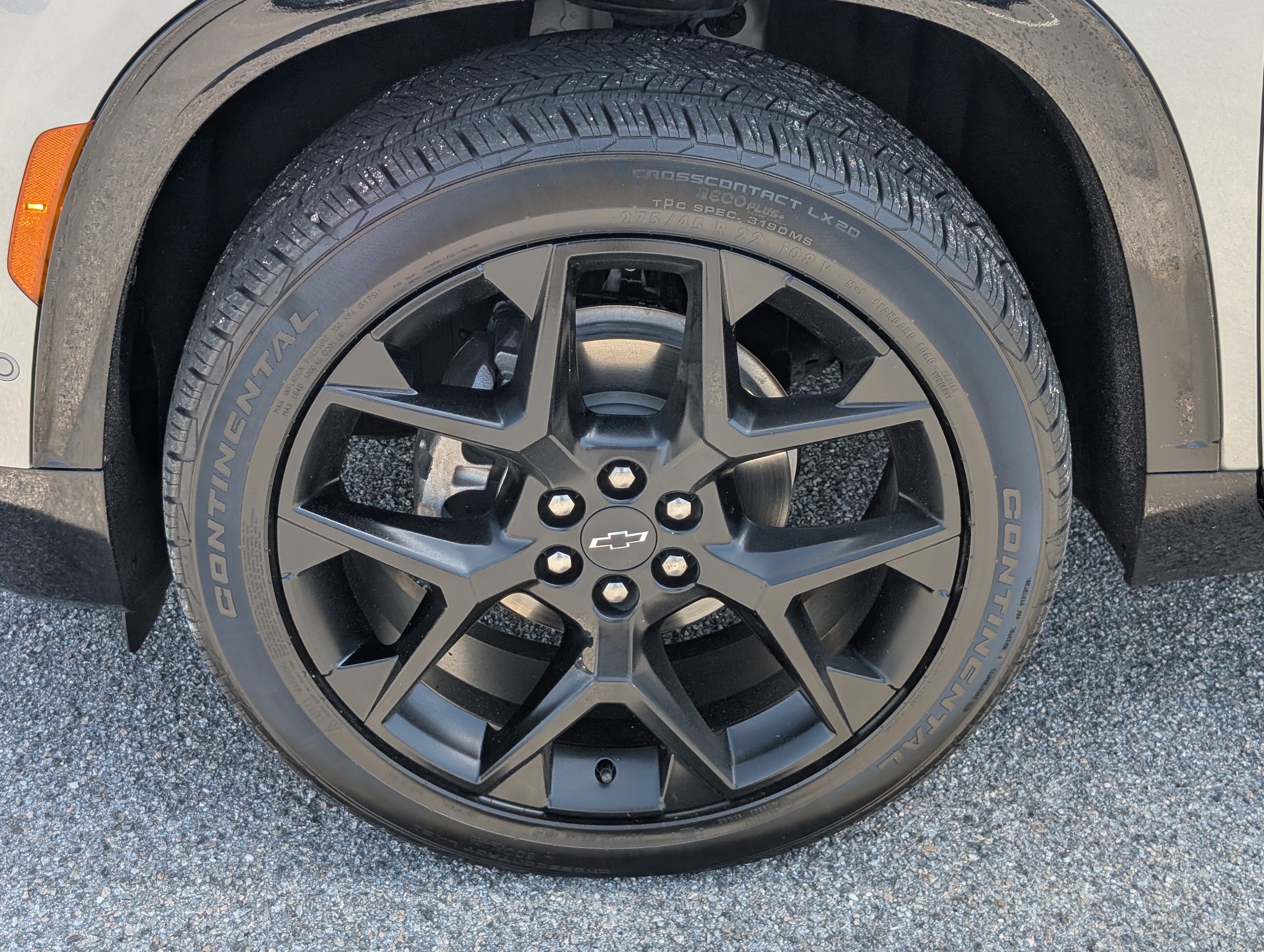 Used 2025 Chevrolet Traverse RS w/ LPO, Floor Liner Package FWD image 13