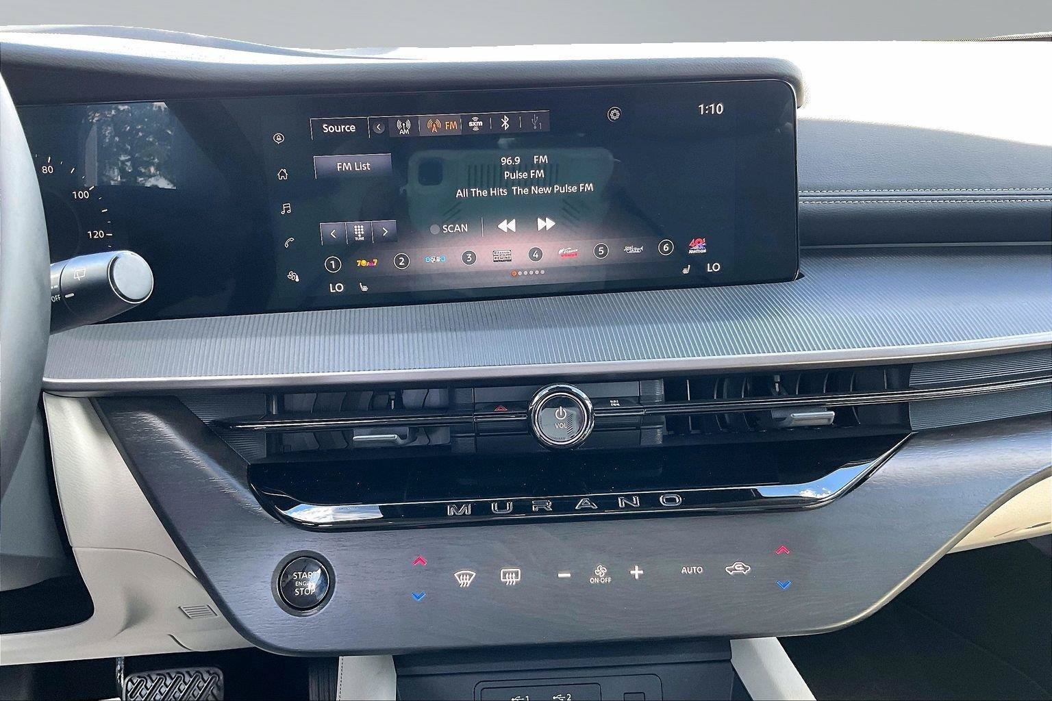 Certified 2025 Nissan Murano SV FWD image 7