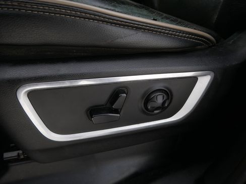 Used 2019 RAM 1500 Laramie image 27