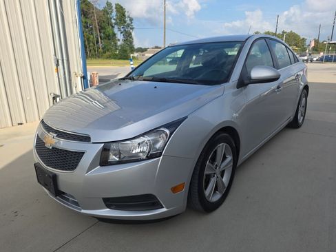 Used 2012 Chevrolet Cruze LT FWD image 3