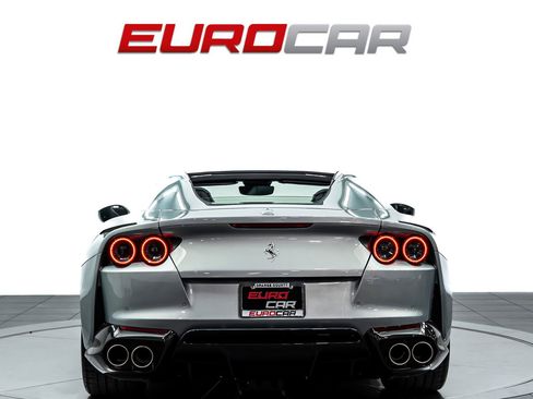Used 2022 Ferrari 812 GTS RWD image 5