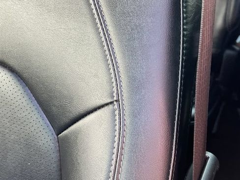 Used 2025 Chrysler Pacifica Select FWD image 14