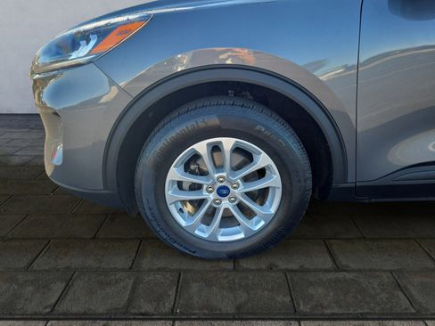 Certified 2022 Ford Escape SE image 26