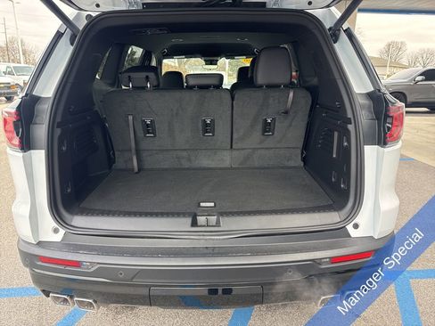 Used 2026 GMC Acadia Elevation w/ Black Edition image 23