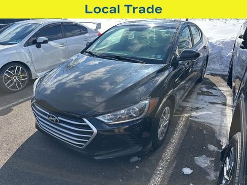 Used 2018 Hyundai Elantra SE image 2