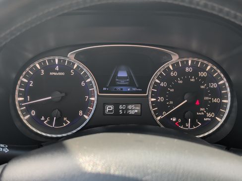 Used 2020 INFINITI QX60 Luxe w/ Essential Package FWD image 16