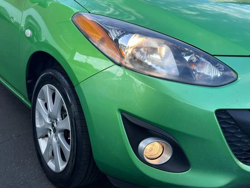 Used 2013 MAZDA MAZDA2 Touring image 13