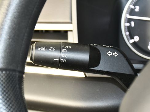 Used 2024 Mitsubishi Outlander ES image 22