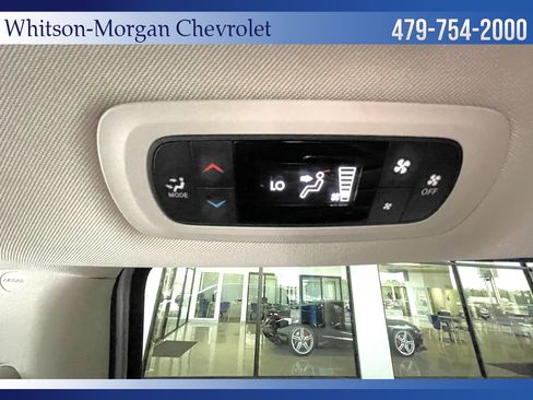 Used 2022 Chrysler Voyager LX image 46