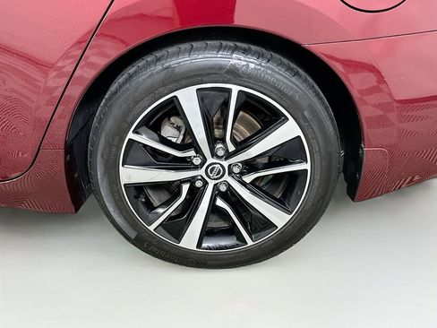 Used 2021 Nissan Maxima 3.5 SV w/ Floor Mat Group FWD image 24