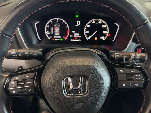 Used 2023 Honda Pilot Sport image 12