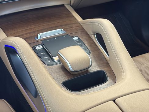 Used 2024 Mercedes-Benz GLE 450 4MATIC image 42