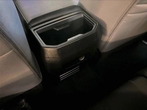 Used 2025 Toyota Tacoma TRD Off-Road image 27