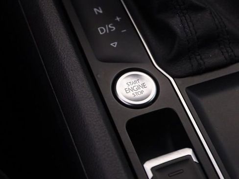 Used 2019 Volkswagen Atlas SE w/ Towing Package FWD image 20
