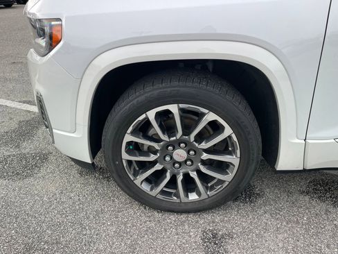 Used 2020 GMC Acadia Denali w/ Trailering Package image 9