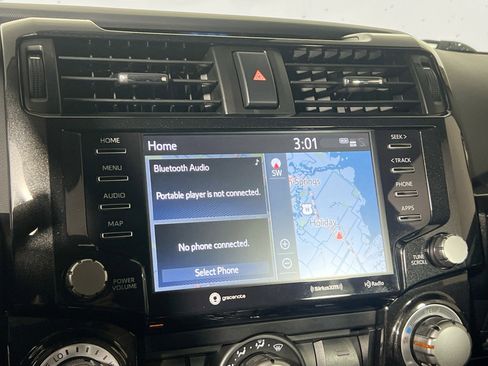 Used 2022 Toyota 4Runner TRD Off-Road Premium w/ Moonroof Package AWD/4WD image 28