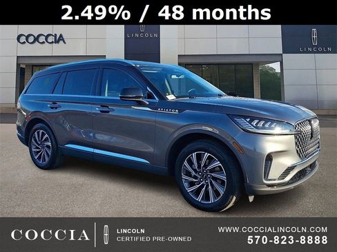 Certified 2025 Lincoln Aviator Premiere image 3