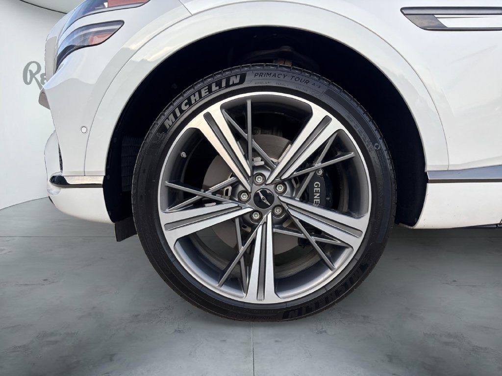 Used 2025 Genesis GV80 3.5T e-SC AWD/4WD image 14