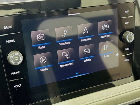 New 2026 Volkswagen Taos SEL AWD/4WD image 16