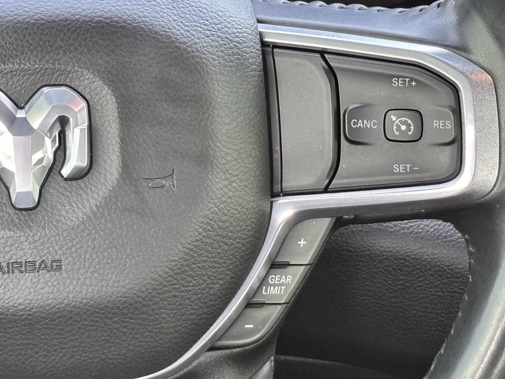 Used 2022 RAM 1500 Laramie AWD/4WD image 15