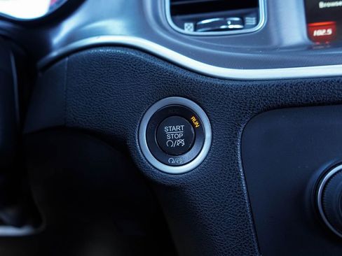 Used 2019 Dodge Charger R/T image 25