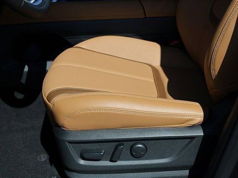 New 2026 Nissan Armada SL w/ Captain's Chari Seat Package AWD/4WD image 18