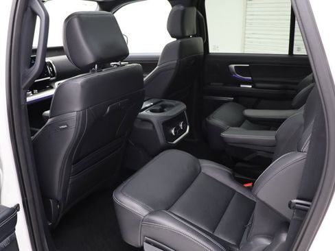 Used 2025 Ford Expedition Max Platinum w/ Stealth Performance Package AWD/4WD image 10