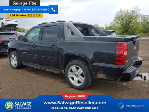 Used 2011 Chevrolet Avalanche LT AWD/4WD image 3