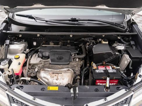 Used 2014 Toyota RAV4 LE image 30