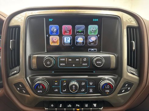 Used 2016 Chevrolet Silverado 2500 High Country AWD/4WD image 15
