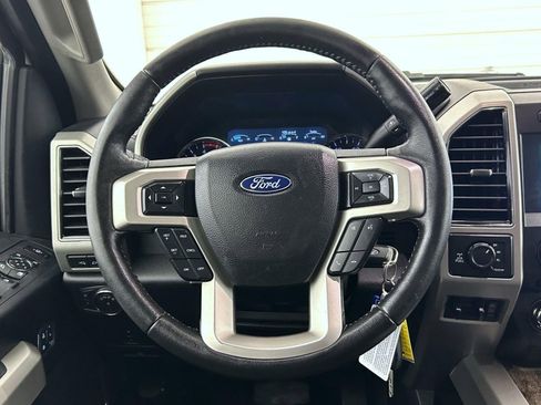 Used 2018 Ford F350 Lariat w/ Chrome Package image 11