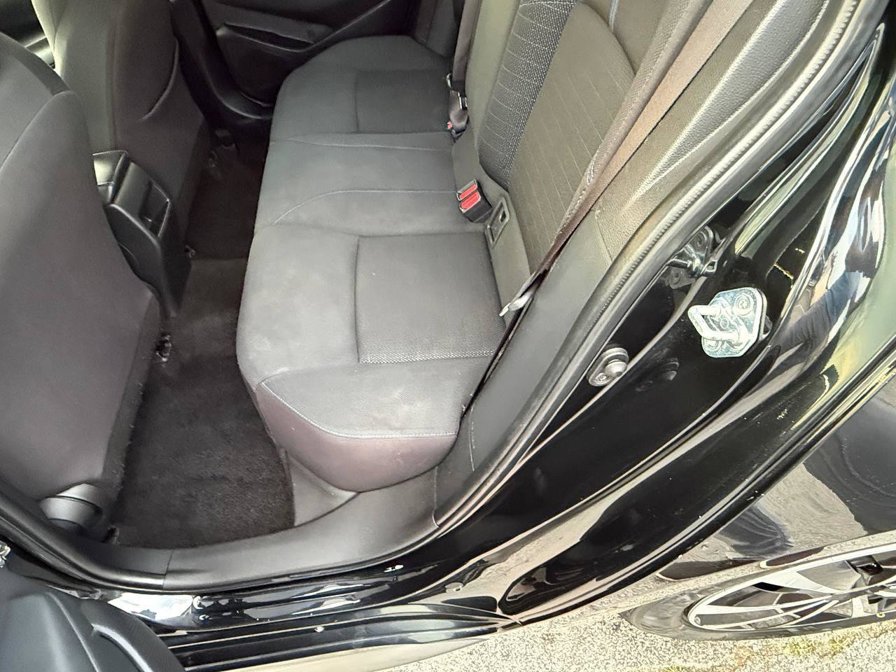 Used 2021 Toyota Corolla SE FWD image 31