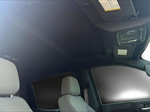 Used 2022 Chevrolet Silverado 1500 LT w/ Safety Package image 29