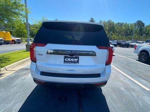 Used 2024 GMC Yukon Denali Ultimate AWD/4WD image 5