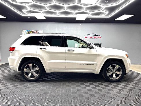 Used 2016 Jeep Grand Cherokee Overland w/ Advanced Technology Group image 14