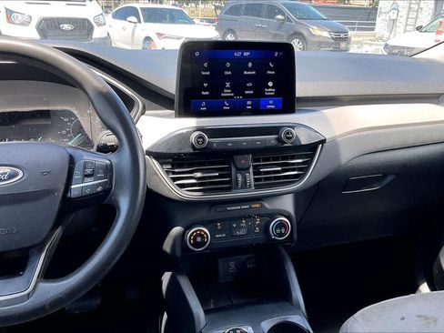 Used 2022 Ford Escape SE FWD image 15