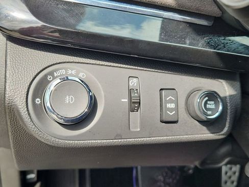 Used 2014 Chevrolet SS image 18