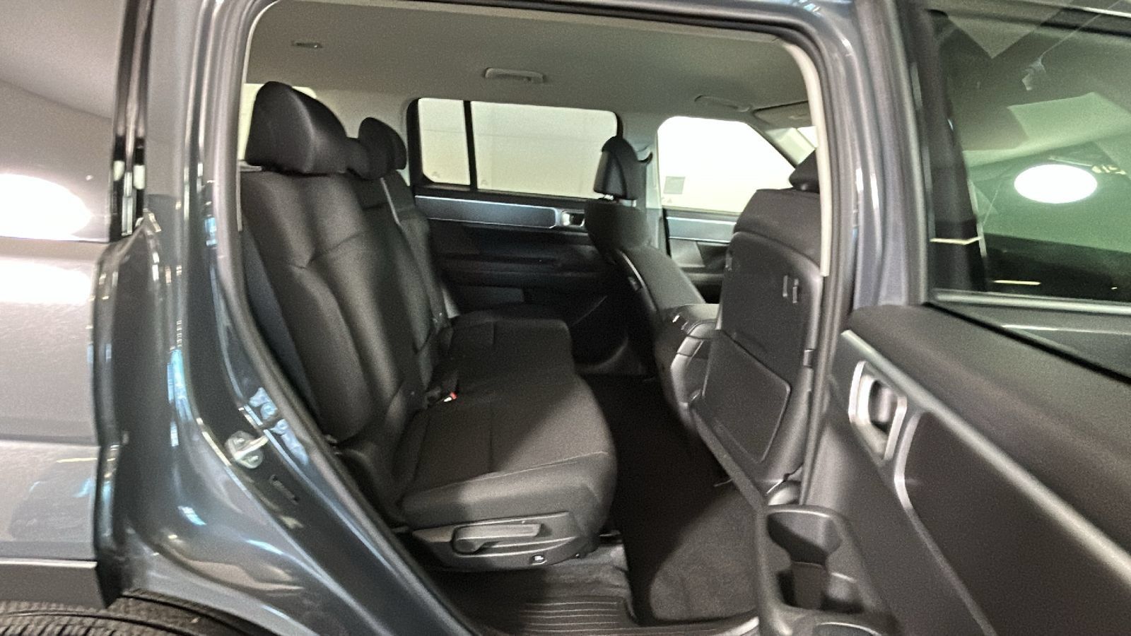 Used 2026 Hyundai Santa Fe SE FWD image 34