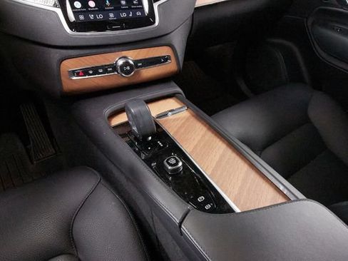 Certified 2023 Volvo XC90 B6 Plus w/ Protection Package AWD/4WD image 10