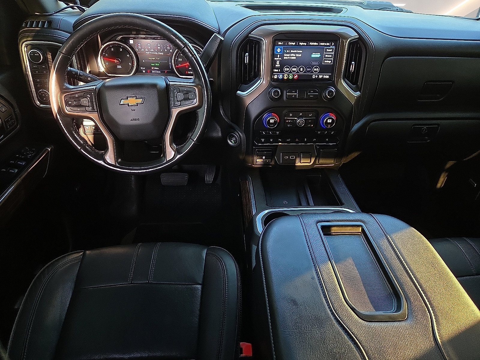 Used 2022 Chevrolet Silverado 3500 High Country AWD/4WD image 10