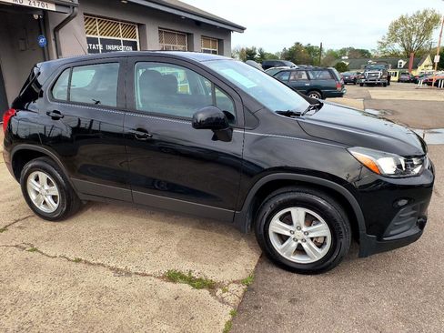 Used 2020 Chevrolet Trax LS image 21